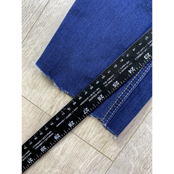 AQ American Quality Denim Women Sz 9 Dark Wash Cut Off Stretch‎ Jeans Low Rise - Picture 8 of 16